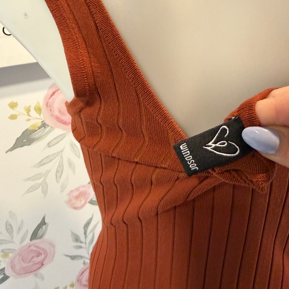 Windsor Rust Ribbed Midi Dress - Picture 3 of 4